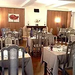 Hotel Logis Restaurant La Corniche Des Cevennes Saint-Jean-du-Gard