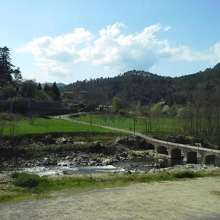 מלון Logis Restaurant La Corniche Des Cevennes סן-ז'אן-דו-גאר