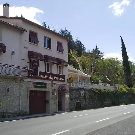 מלון Logis Restaurant La Corniche Des Cevennes 2*